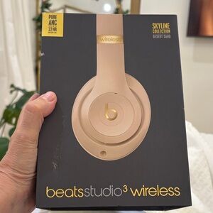 Studio3 Wireless Headphones - Desert Sand